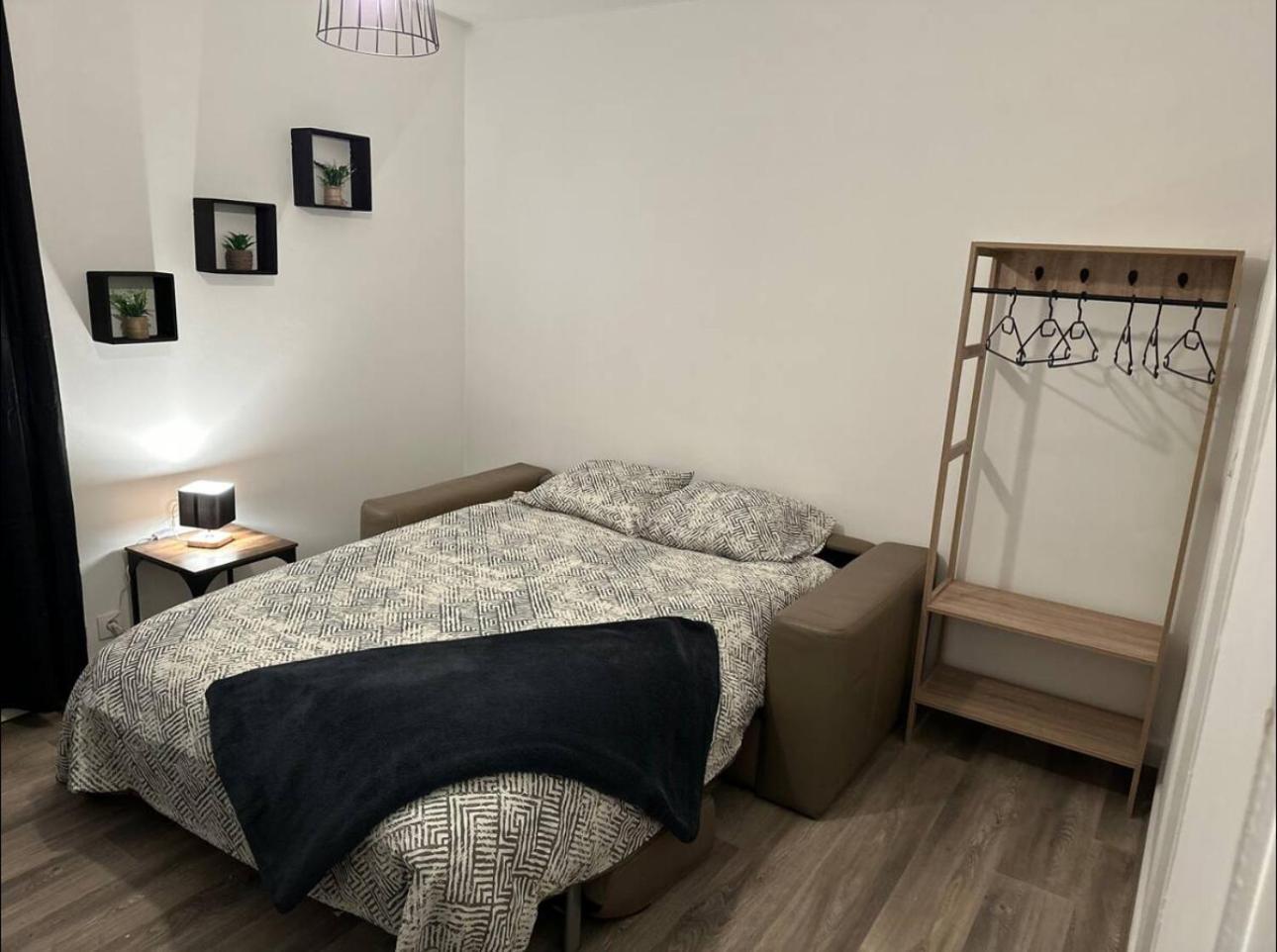 Studio Meuble Florella Proximite Gare-Wifi Daire Tonneins Dış mekan fotoğraf